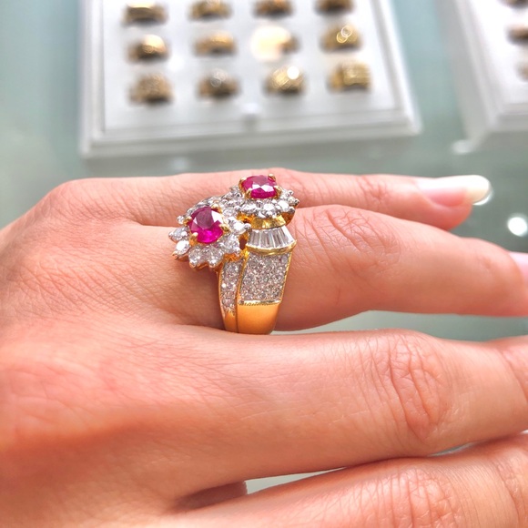 Ruby & diamond studded statement ring - Picture 2 of 3
